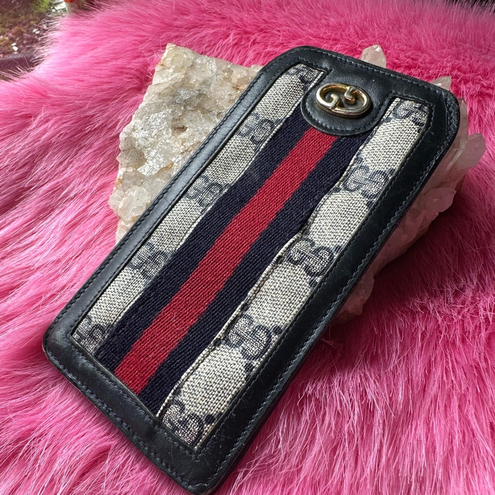 Authentic vintage Gucci stripe leather glasses sleeve case